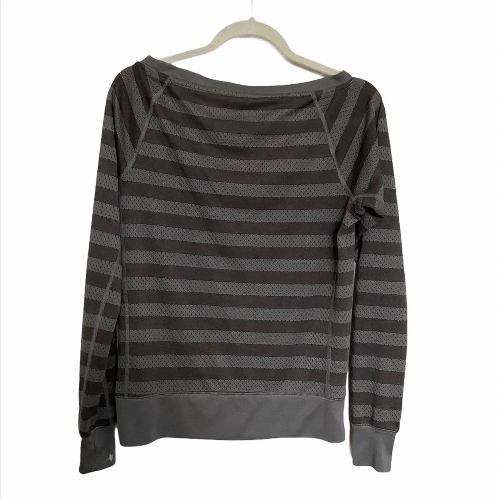 Nike Epic Stripes Crewneck Top